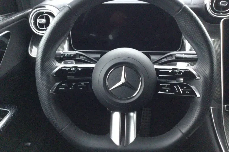 Mercedes-Benz GLC 200 (Clasa GLC) din 2022 cu 65.604 km - oferta MER191423 - foto 10