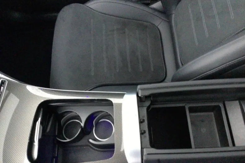 Mercedes-Benz GLC 200 (Clasa GLC) din 2022 cu 65.604 km - oferta MER191423 - foto 16