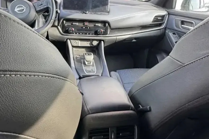 Nissan Qashqai din 2024 cu 21.000 km - oferta NIS191424 - foto 8