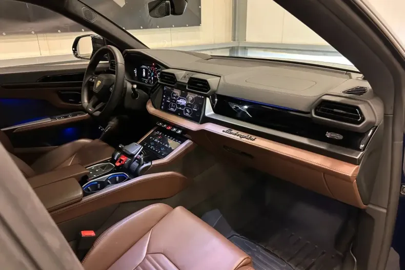 Lamborghini Urus din 2025 cu 15.160 km - oferta LAM191428 - foto 21