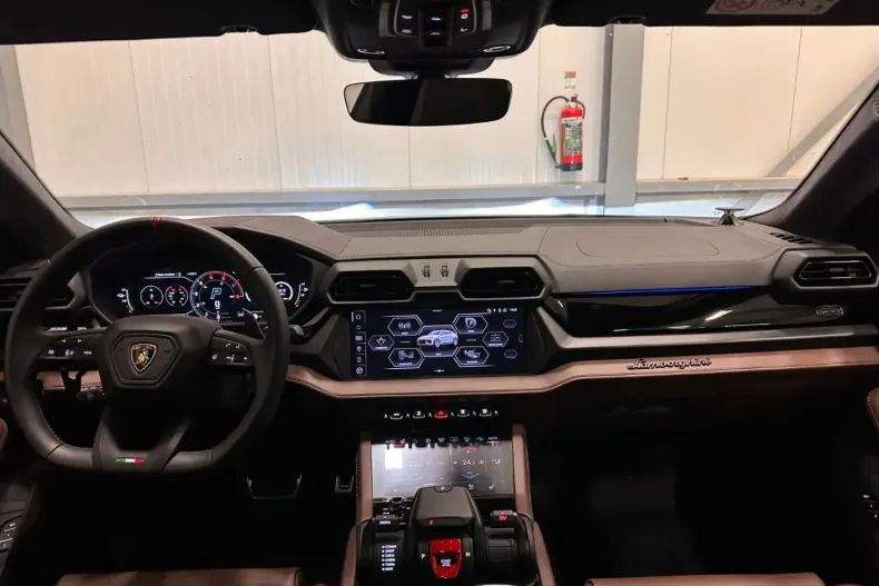 Lamborghini Urus din 2025 cu 15.160 km - oferta LAM191428 - foto 34