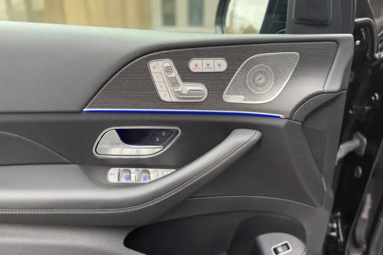 Mercedes-Benz GLE 450 (Clasa GLE) din 2023 cu 84.255 km - oferta MER191429 - foto 48