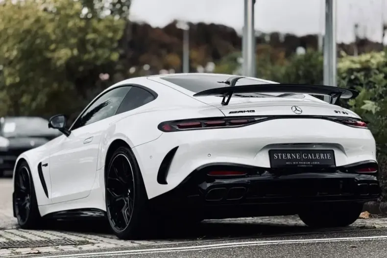 Mercedes-Benz AMG GT (Clasa GT) din 2024 cu 31.900 km - oferta MER191452 - foto 7