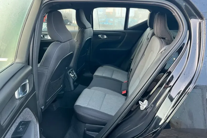 Volvo XC40 din 2022 cu 88.000 km - oferta VOL191454 - foto 10