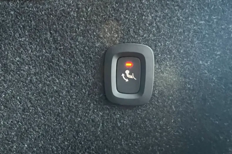 Volvo XC40 din 2022 cu 88.000 km - oferta VOL191454 - foto 22