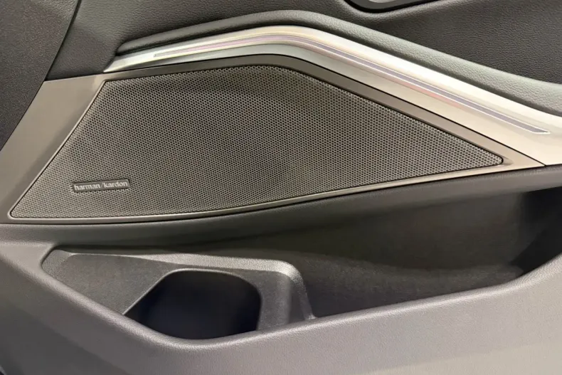 BMW 340 (Seria 3) din 2025 cu 13.900 km - oferta BMW191467 - foto 19