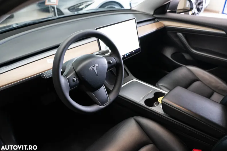 Tesla Model 3 din 2021 cu 119.985 km - oferta TES191477 - foto 5