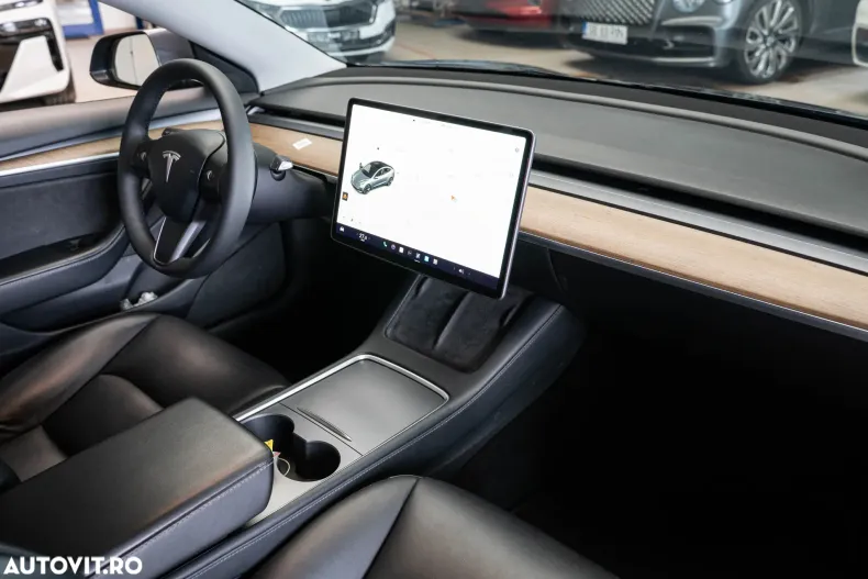 Tesla Model 3 din 2021 cu 119.985 km - oferta TES191477 - foto 26