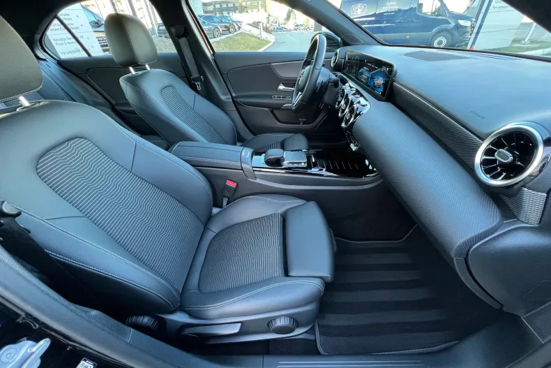 Mercedes-Benz A 250 (Clasa A) din 2021 cu 59.890 km - oferta MER191486 - foto 7