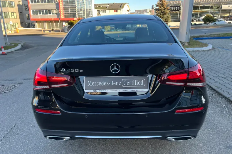 Mercedes-Benz A 250 (Clasa A) din 2021 cu 59.890 km - oferta MER191486 - foto 16