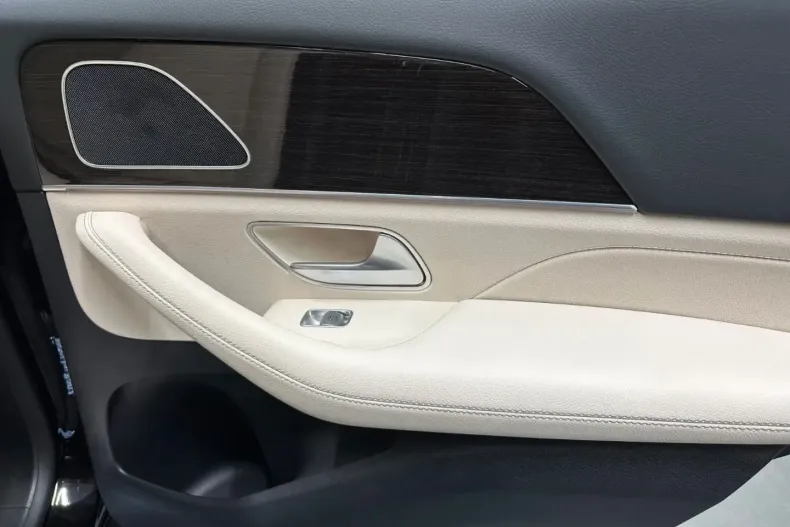 Mercedes-Benz GLE 350 (Clasa GLE) din 2022 cu 47.600 km - oferta MER191494 - foto 15