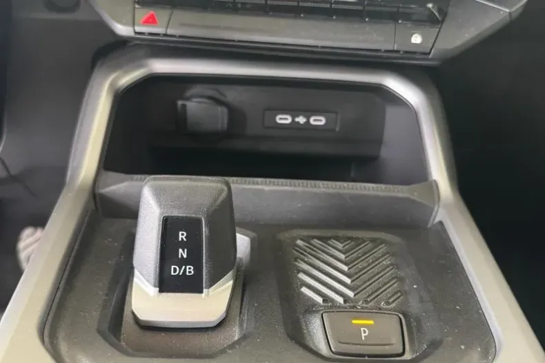 Dacia Bigster din 2025 cu 10.727 km - oferta DAC191706 - foto 16