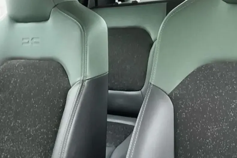 Dacia Spring din 2024 cu 10.597 km - oferta DAC191707 - foto 13