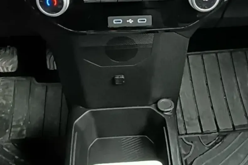 Dacia Spring din 2024 cu 10.597 km - oferta DAC191707 - foto 16