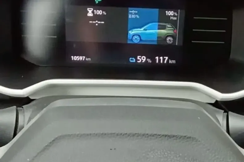 Dacia Spring din 2024 cu 10.597 km - oferta DAC191707 - foto 19