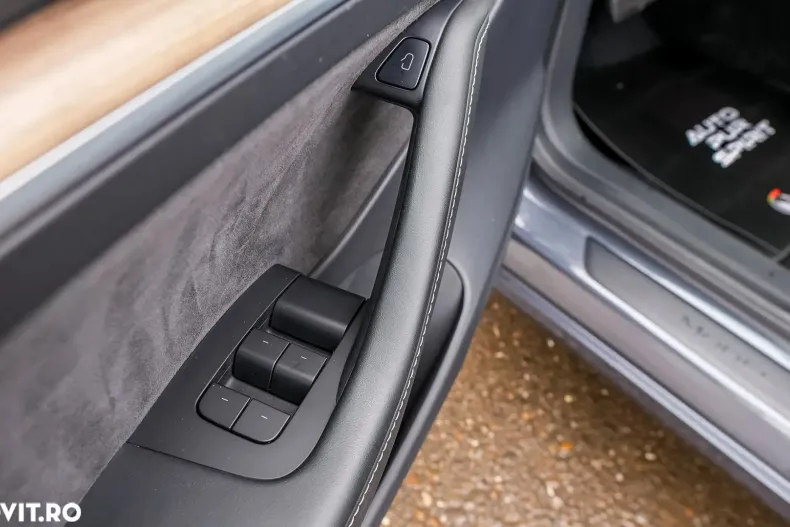 Tesla Model 3 din 2021 cu 127.000 km - oferta TES191708 - foto 25