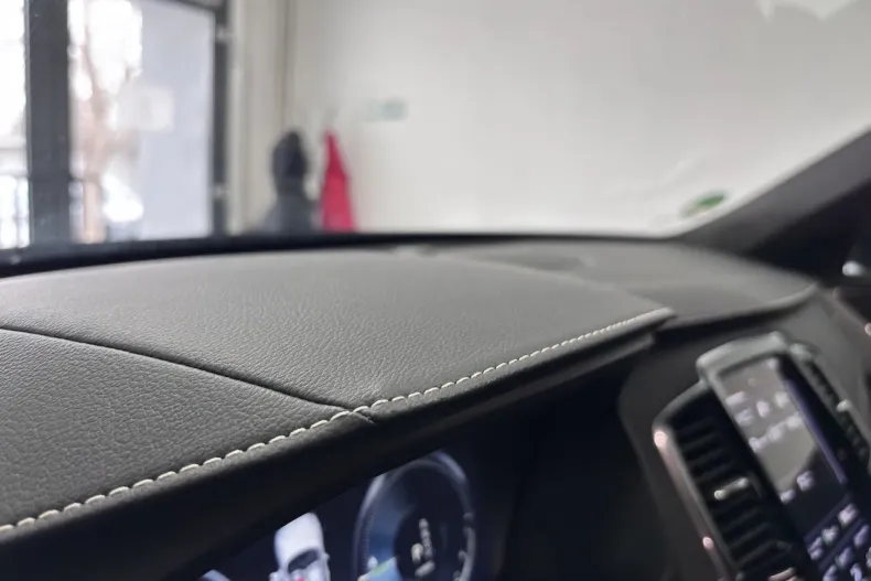 Volvo XC90 din 2022 cu 79.500 km - oferta VOL191713 - foto 21