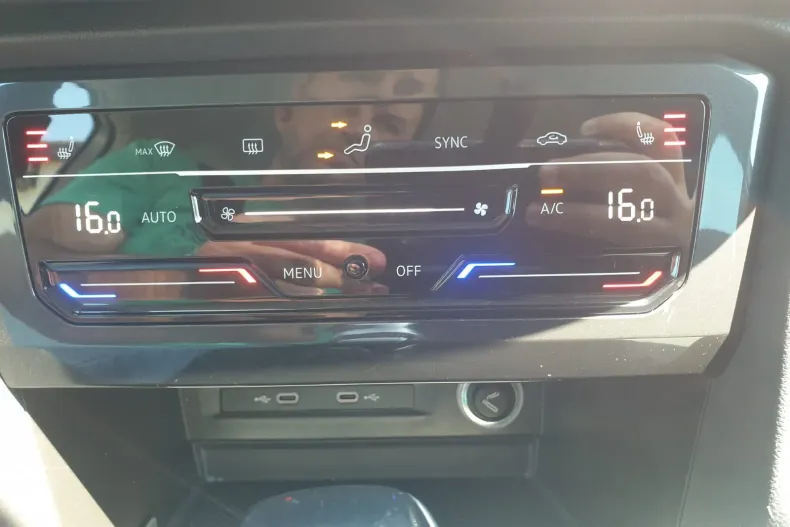 Volkswagen Tiguan din 2021 cu 89.991 km - oferta VOL191716 - foto 28