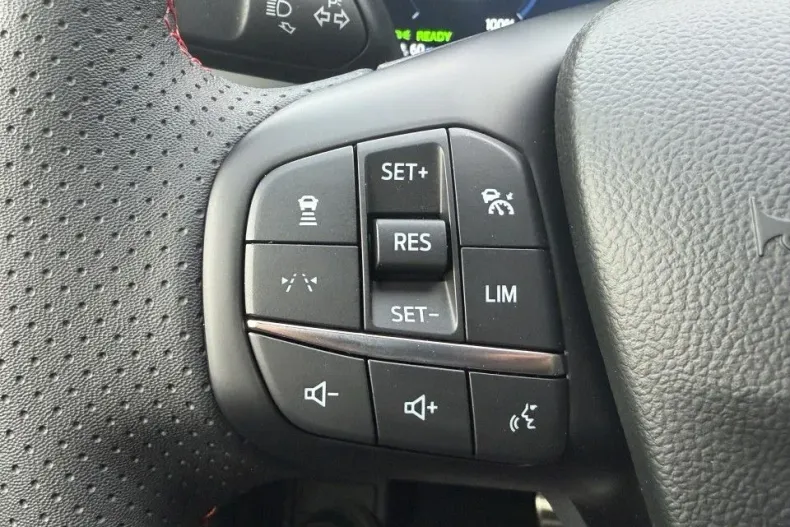 Ford Kuga din 2025 cu 1 km - oferta FOR191717 - foto 32