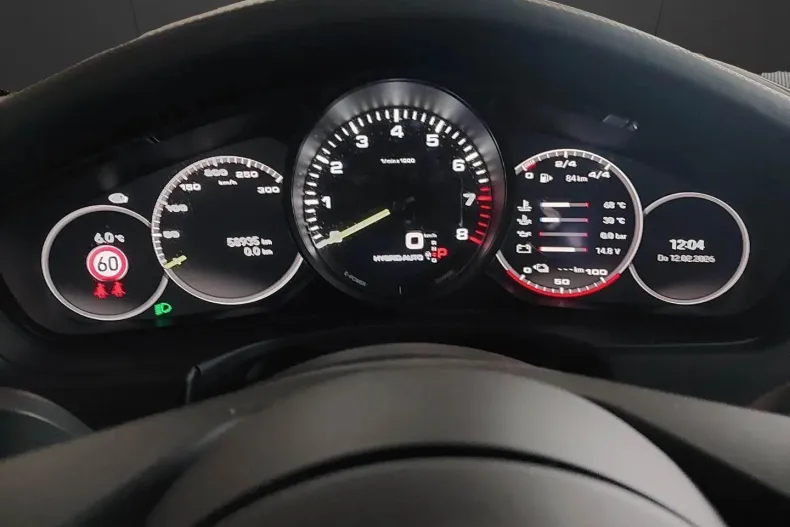 Porsche Panamera din 2022 cu 59.000 km - oferta POR191719 - foto 8