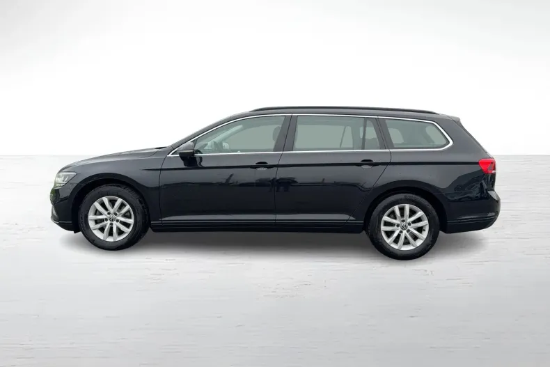 Volkswagen Passat din 2022 cu 121.120 km - oferta VOL191725 - foto 2