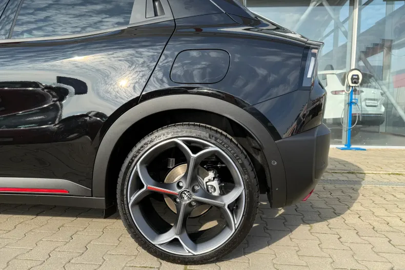 Alfa Romeo Junior din 2026 cu 1 km - oferta ALF191734 - foto 12