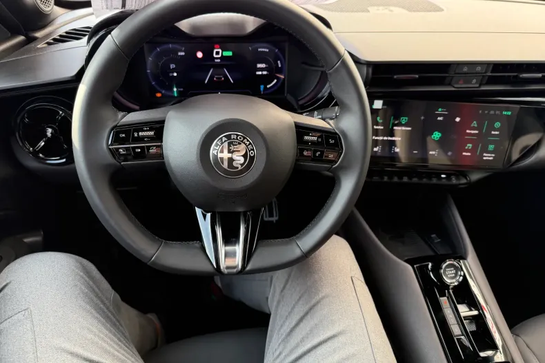 Alfa Romeo Junior din 2026 cu 1 km - oferta ALF191734 - foto 29