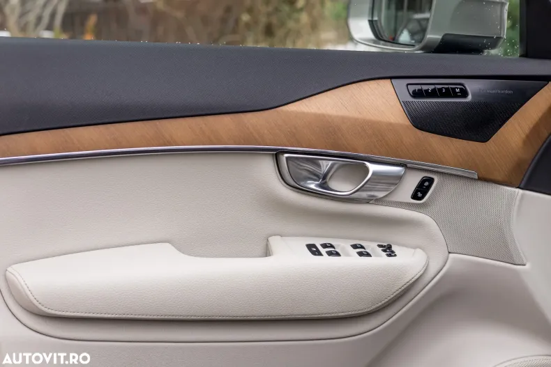 Volvo XC90 din 2020 cu 112.724 km - oferta VOL191735 - foto 17