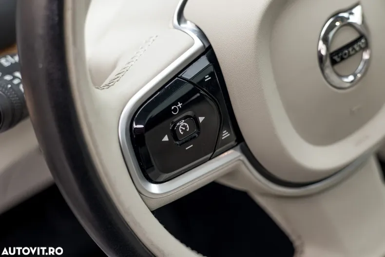 Volvo XC90 din 2020 cu 112.724 km - oferta VOL191735 - foto 20