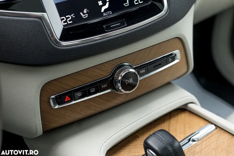 Volvo XC90 din 2020 cu 112.724 km - oferta VOL191735 - foto 30