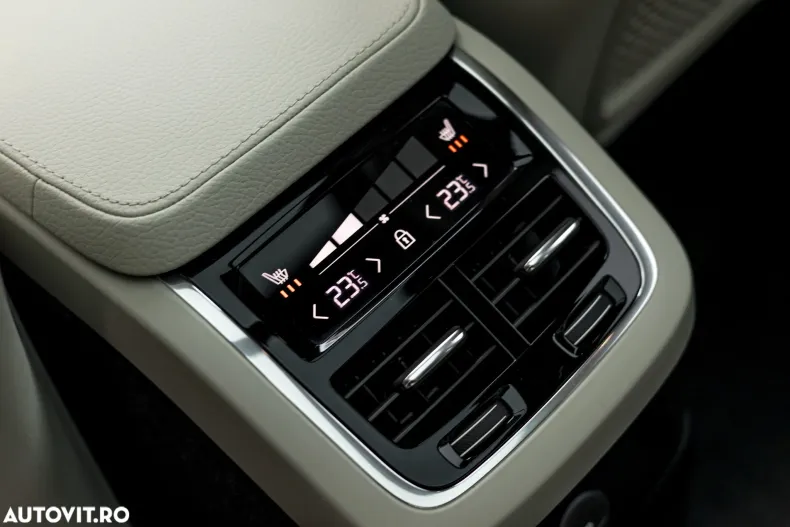 Volvo XC90 din 2020 cu 112.724 km - oferta VOL191735 - foto 33