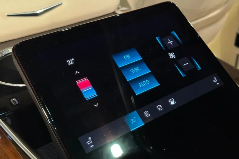 Cadillac Escalade din 2025 cu 40 km - oferta CAD191738 - foto 21