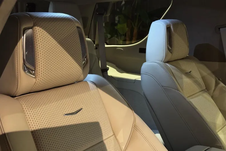 Cadillac Escalade din 2025 cu 40 km - oferta CAD191738 - foto 38