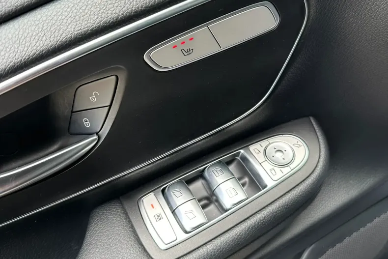 Mercedes-Benz V din 2020 cu 137.150 km - oferta MER191747 - foto 32