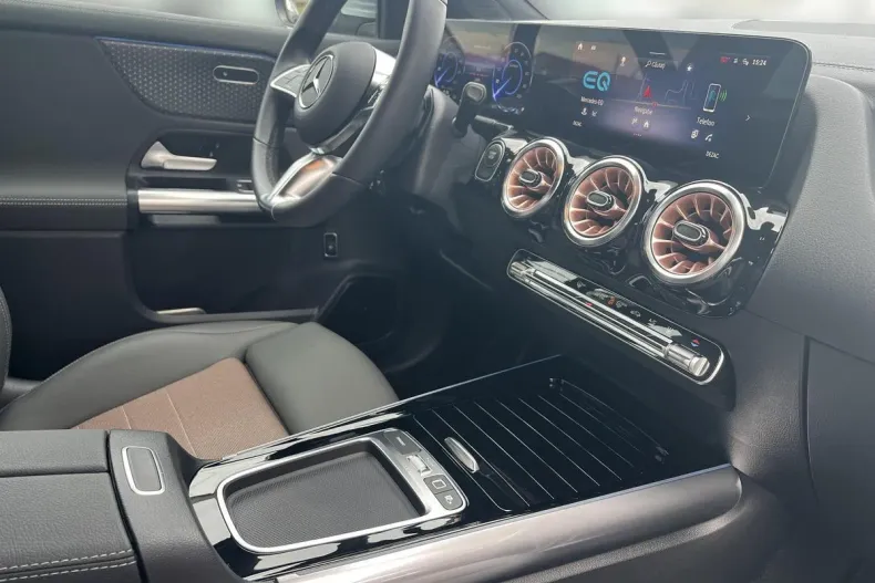 Mercedes-Benz EQA din 2025 cu 1.148 km - oferta MER191752 - foto 12