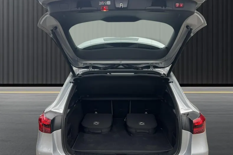 Mercedes-Benz EQA din 2025 cu 1.148 km - oferta MER191752 - foto 17