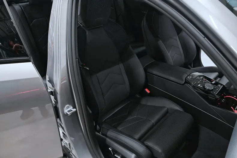 BMW Seria 5 din 2025 cu 5.977 km - oferta BMW191757 - foto 10