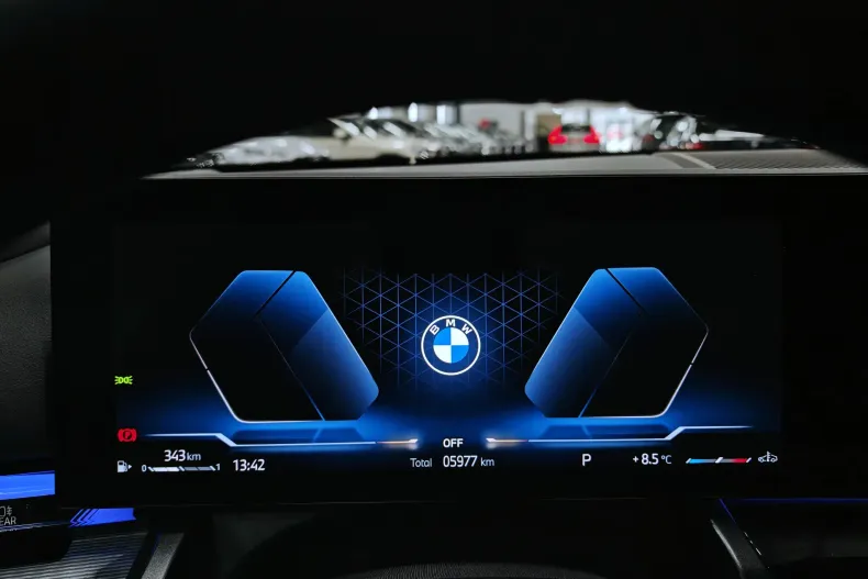 BMW Seria 5 din 2025 cu 5.977 km - oferta BMW191757 - foto 14