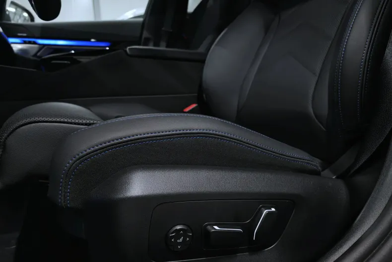 BMW Seria 5 din 2025 cu 5.977 km - oferta BMW191757 - foto 30