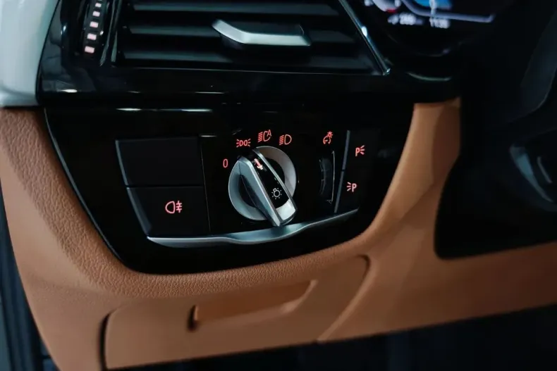 BMW Seria 5 din 2020 cu 94.734 km - oferta BMW191759 - foto 12