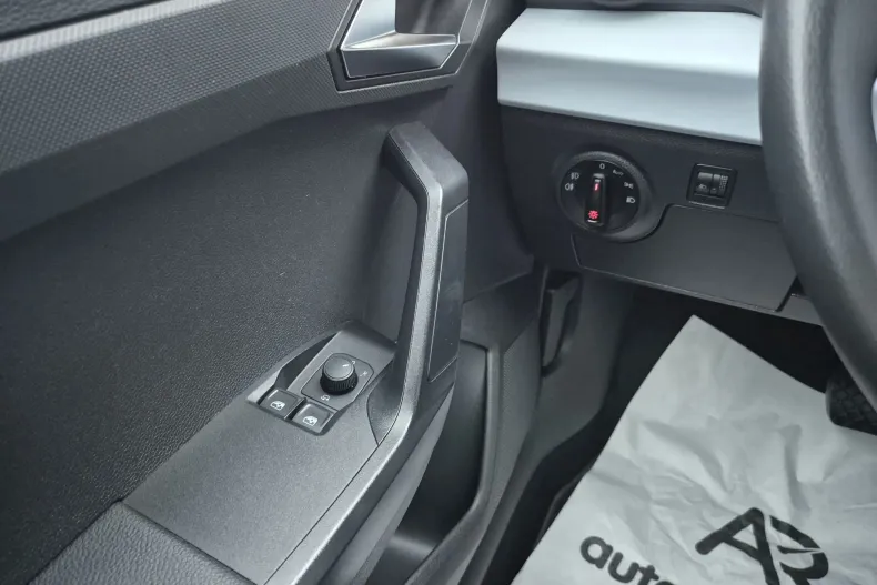 Seat Ibiza din 2024 cu 33.639 km - oferta SEA191786 - foto 13