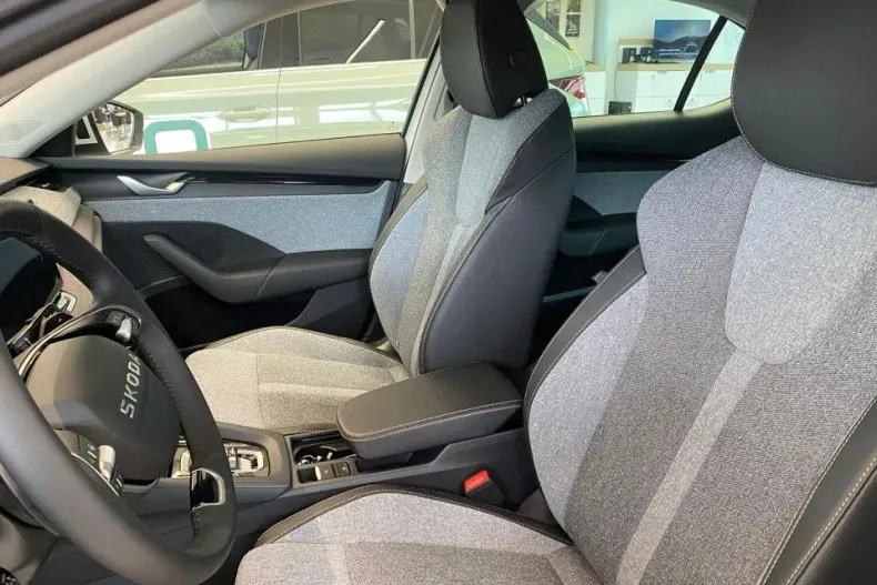 Skoda Octavia din 2025 cu 1 km - oferta SKO191788 - foto 7