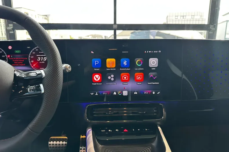 Mercedes-Benz CLA (Clasa CLA) din 2025 cu 3.000 km - oferta MER191792 - foto 18