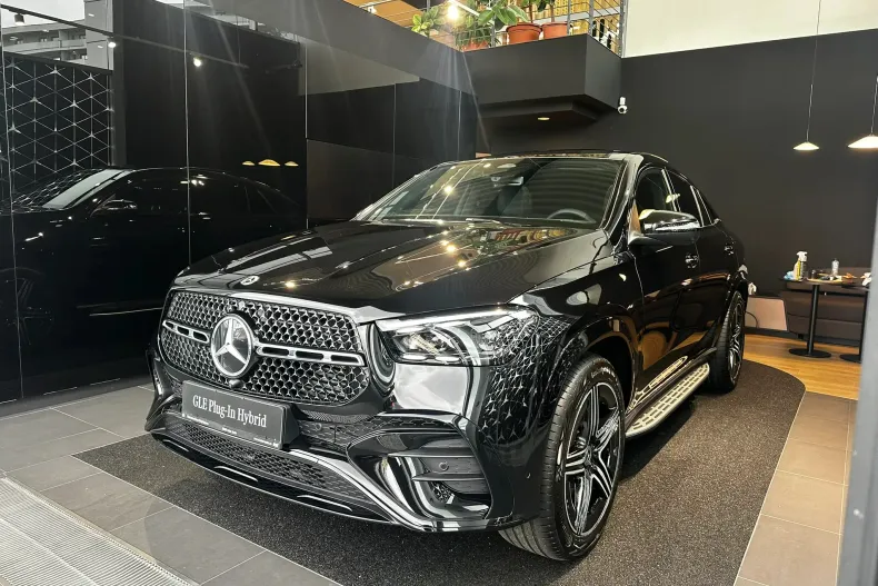 Mercedes-Benz GLE Coupe din 2025 cu 4.500 km - oferta MER191794 - foto 3