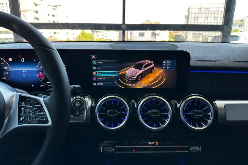 Mercedes-Benz GLB din 2025 cu 18 km - oferta MER191797 - foto 17