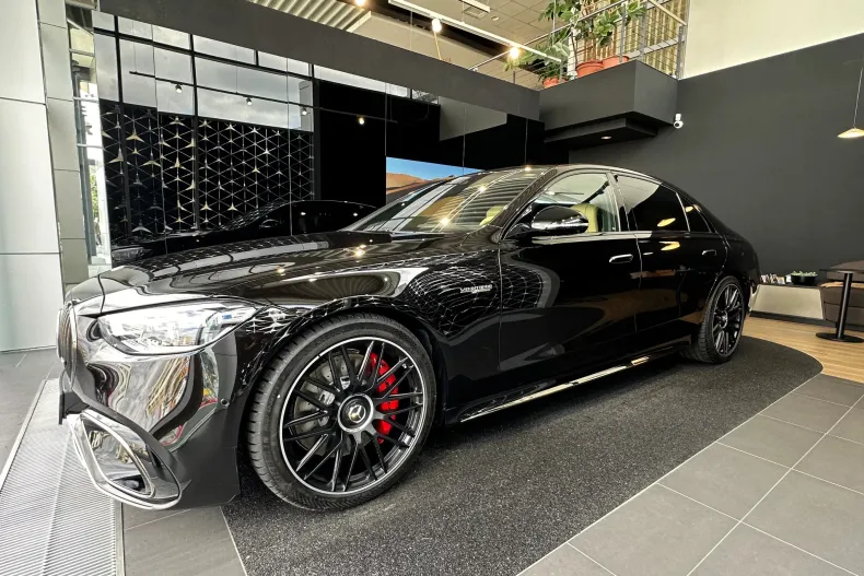 Mercedes-Benz S 63 AMG (Clasa S) din 2024 cu 19.000 km - oferta MER191805 - foto 7