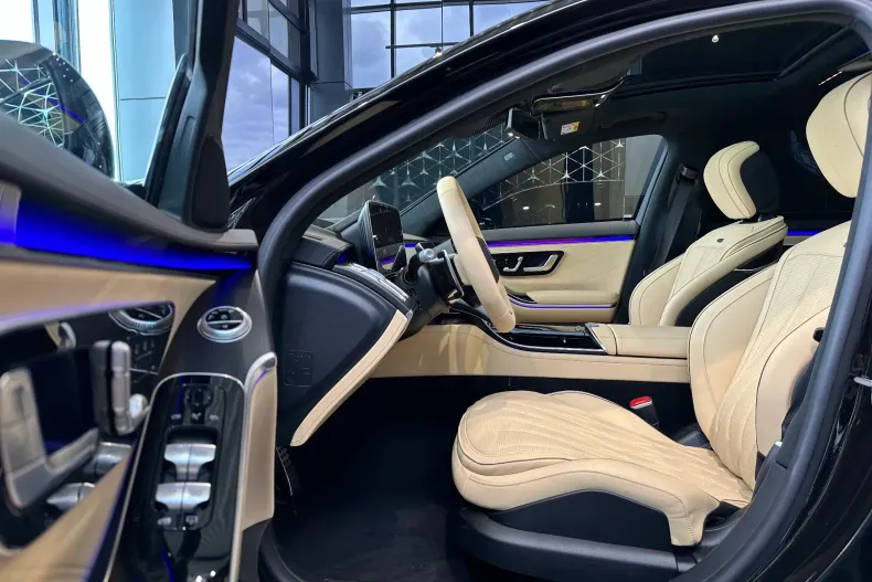 Mercedes-Benz S 63 AMG (Clasa S) din 2024 cu 19.000 km - oferta MER191805 - foto 9