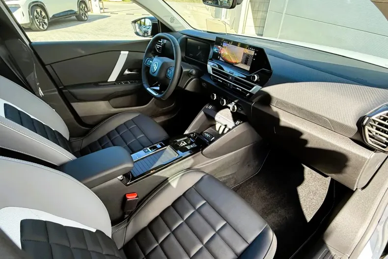 Citroën C4 din 2024 cu 720 km - oferta CIT191808 - foto 17