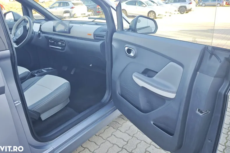 LINKTOUR Alumi Plus din 2025 cu 5 km - oferta LIN191811 - foto 27