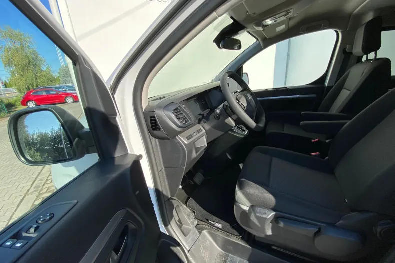Toyota Proace din 2025 cu 10 km - oferta TOY191829 - foto 4